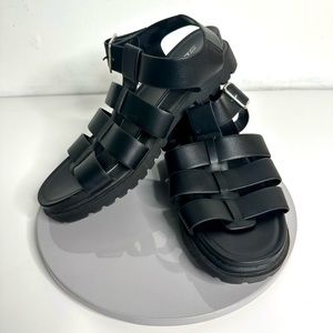 SODA Women’s Fisherman Strappy Sandal